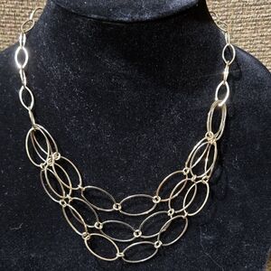 Elegant Gold Oval Link Necklace